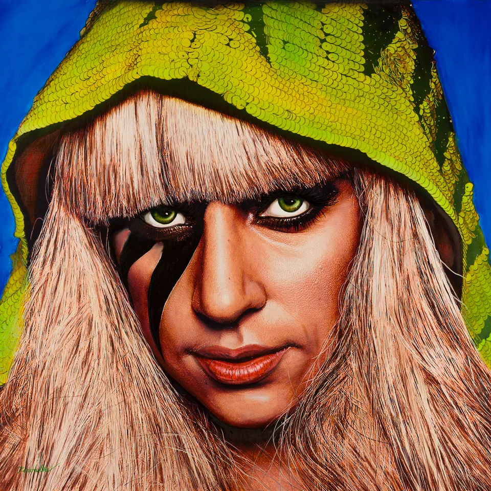 Porträt der Sängerin Lady Gaga mit grüner Kapuze - Eckhard Kowalke